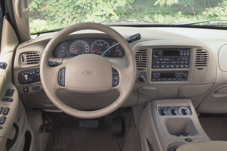  Ford Expedition 1999 года  (фото 30 из 59)